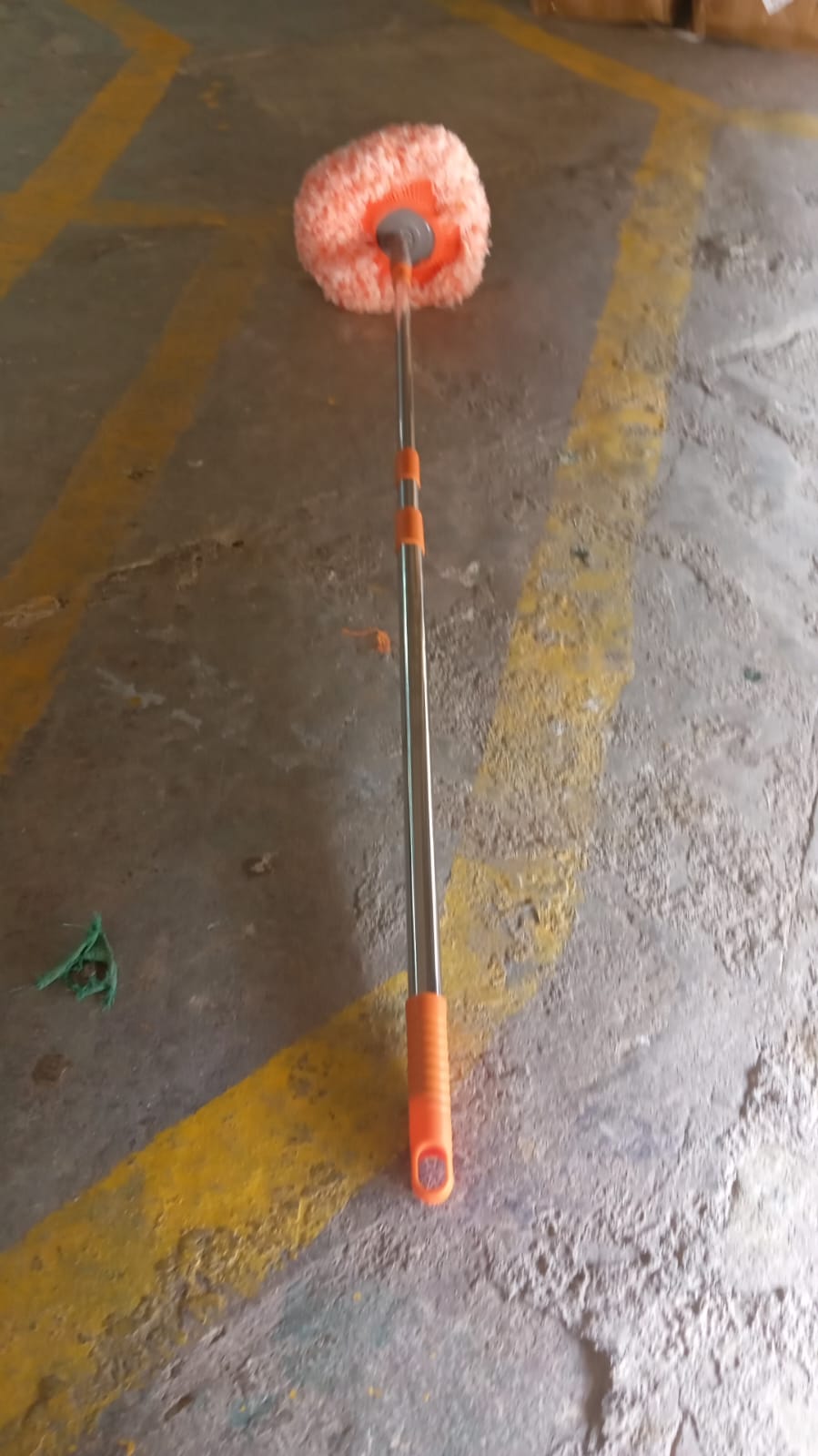 17963   360° Rotatable Ceiling Dust Cleaning Mop Extendable Long Lightweight Handle Mop Heads Pad, Spin Scrubber for Ceiling Floor Bathroom Kitchen Tile 17963   360° Rotatable Ceiling Dust Cleaning Mop Extendable Long Lightweight Handle Mop Heads Pad, Spin Scrubber for Ceiling Floor Bathroom Kitchen Tile
